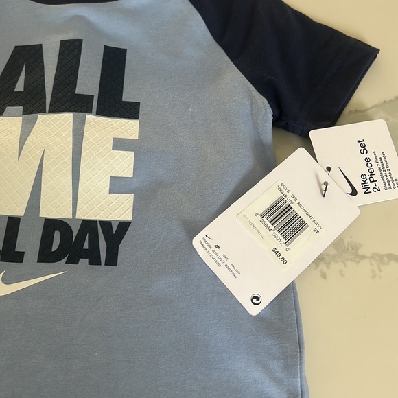 Nwt Nike 2 piece pants set - Picture 3 of 4